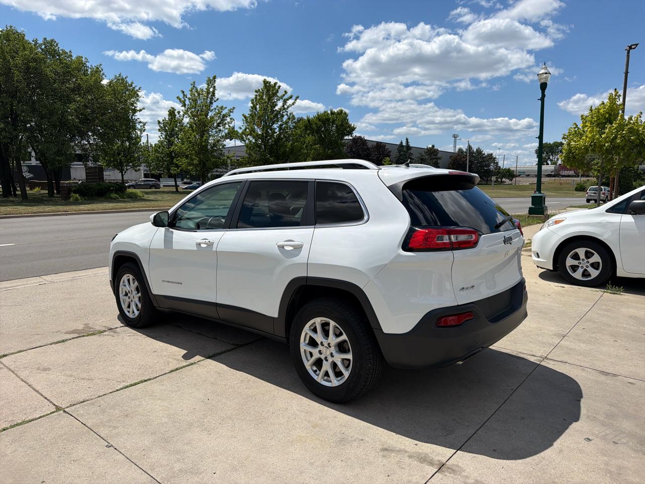 Jeep Cherokee 4WD 4dr Latitude 2014