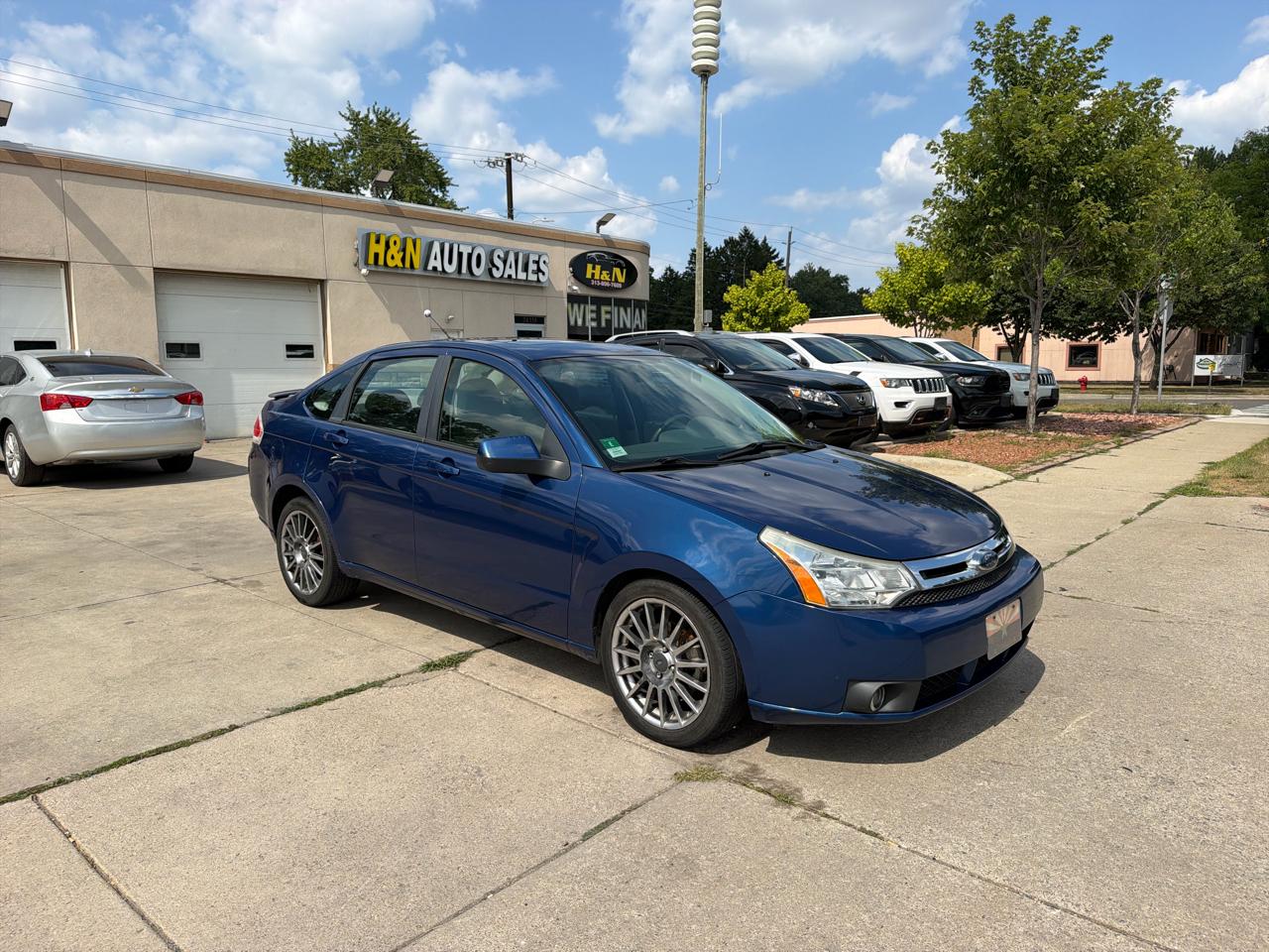 Ford Focus 4dr Sdn SES 2009