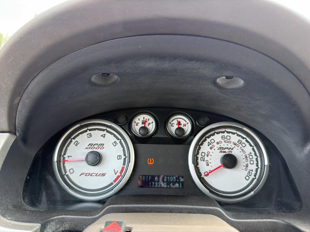 Ford Focus 4dr Sdn SES 2009