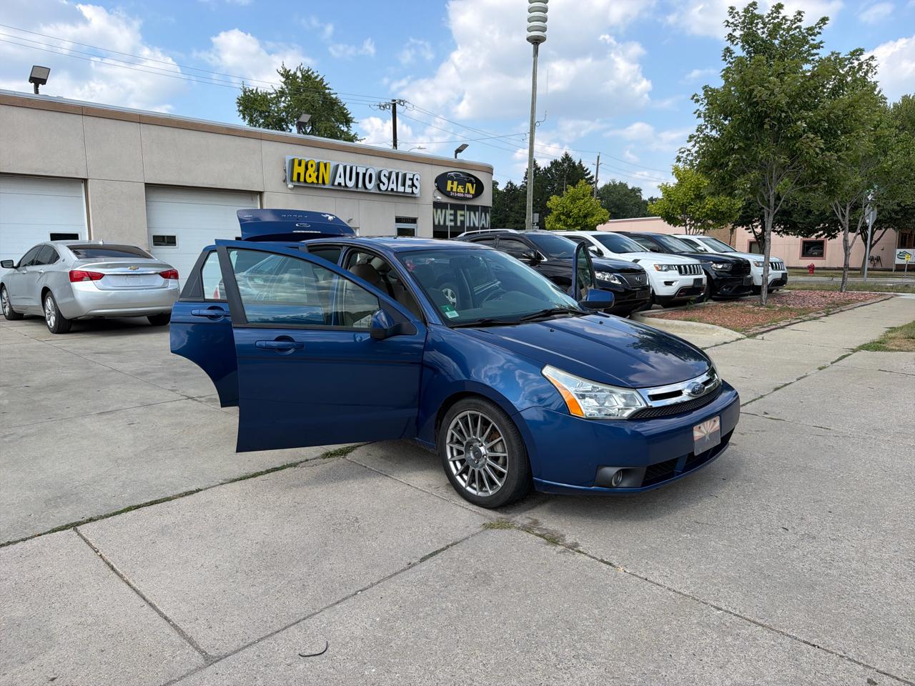 Ford Focus 4dr Sdn SES 2009