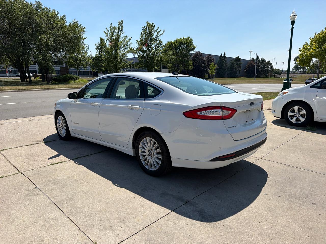 Ford Fusion 4dr Sdn SE Hybrid FWD 2014
