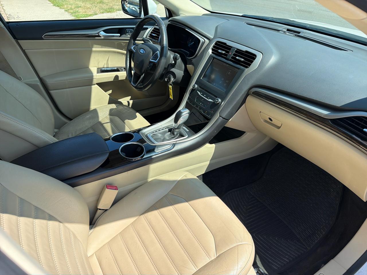 Ford Fusion 4dr Sdn SE Hybrid FWD 2014