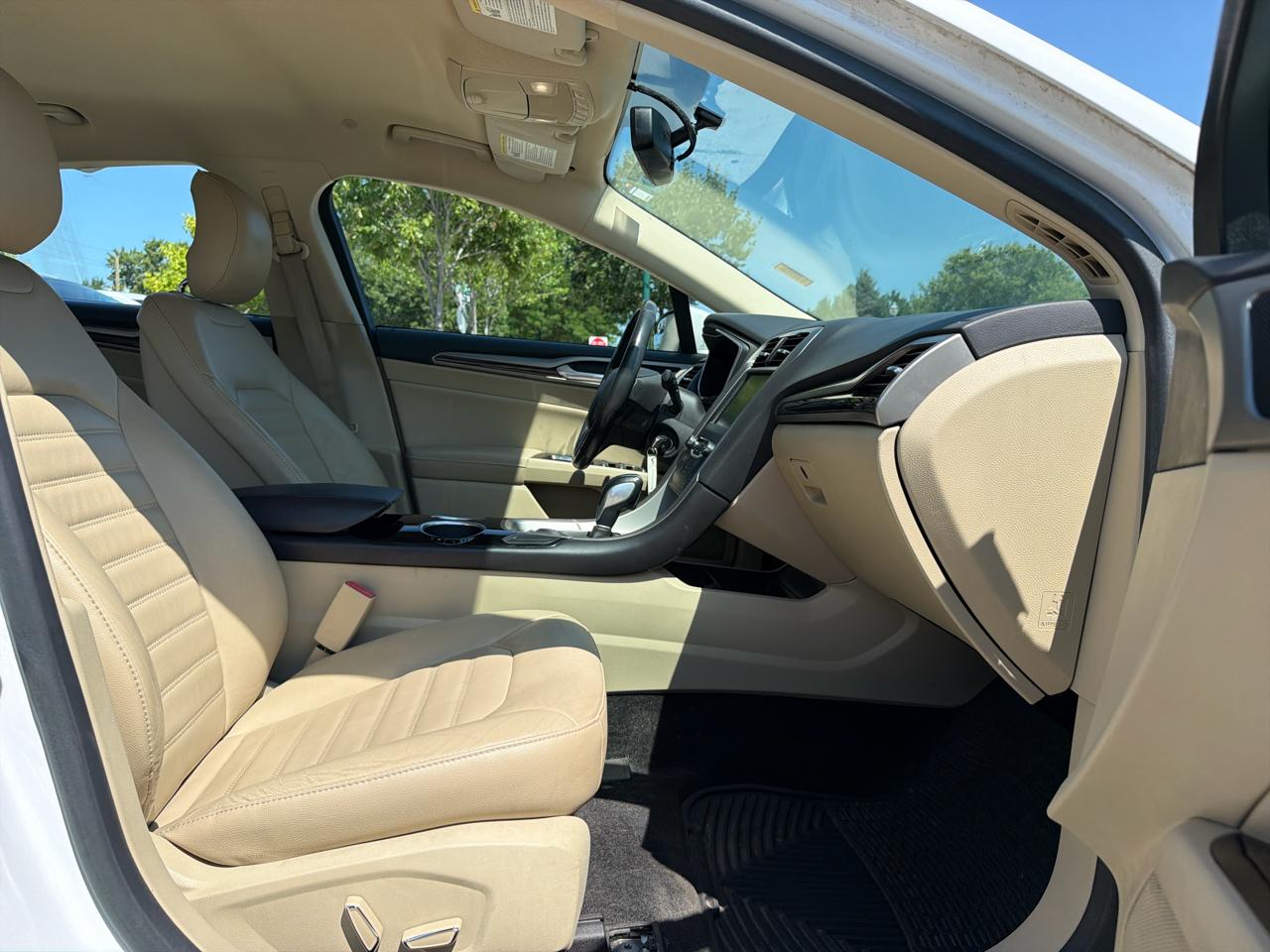 Ford Fusion 4dr Sdn SE Hybrid FWD 2014