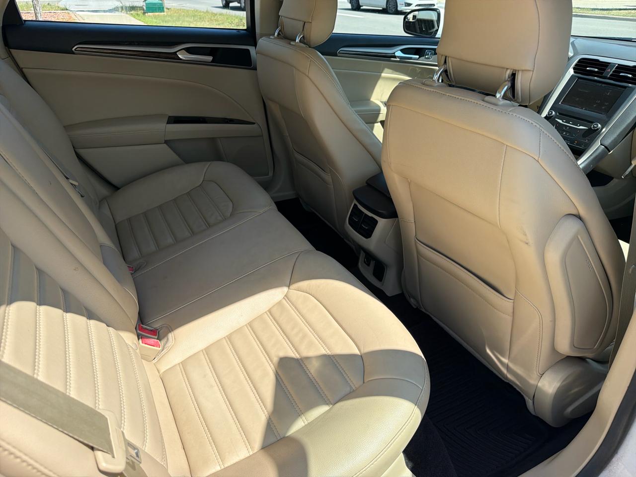 Ford Fusion 4dr Sdn SE Hybrid FWD 2014