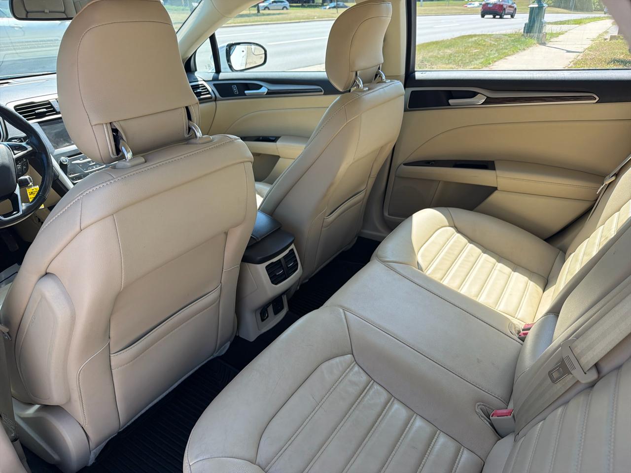 Ford Fusion 4dr Sdn SE Hybrid FWD 2014