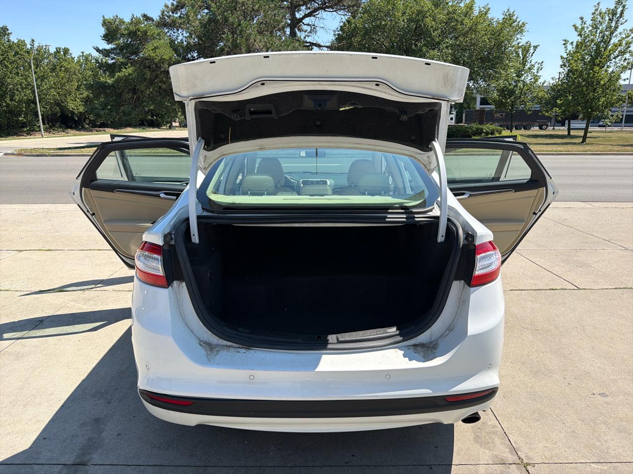 Ford Fusion 4dr Sdn SE Hybrid FWD 2014