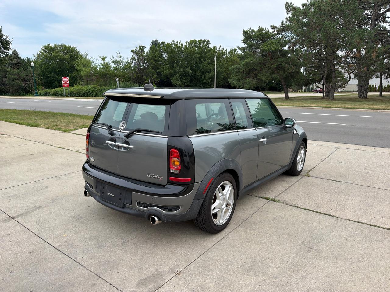 MINI Cooper Clubman 2dr Cpe S 2009