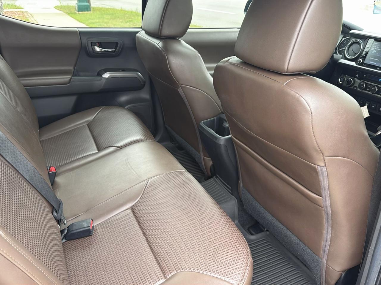 Toyota Tacoma 4WD Limited Double Cab 5' Bed V6 AT (Natl) 2022