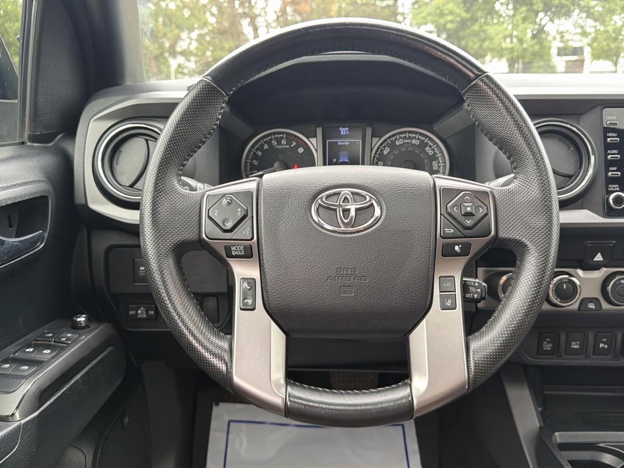 Toyota Tacoma 4WD Limited Double Cab 5' Bed V6 AT (Natl) 2022