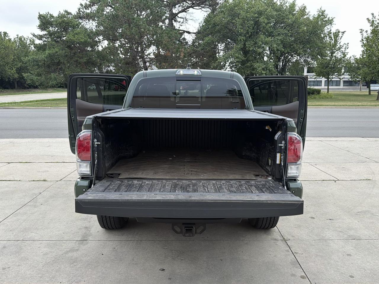 Toyota Tacoma 4WD Limited Double Cab 5' Bed V6 AT (Natl) 2022