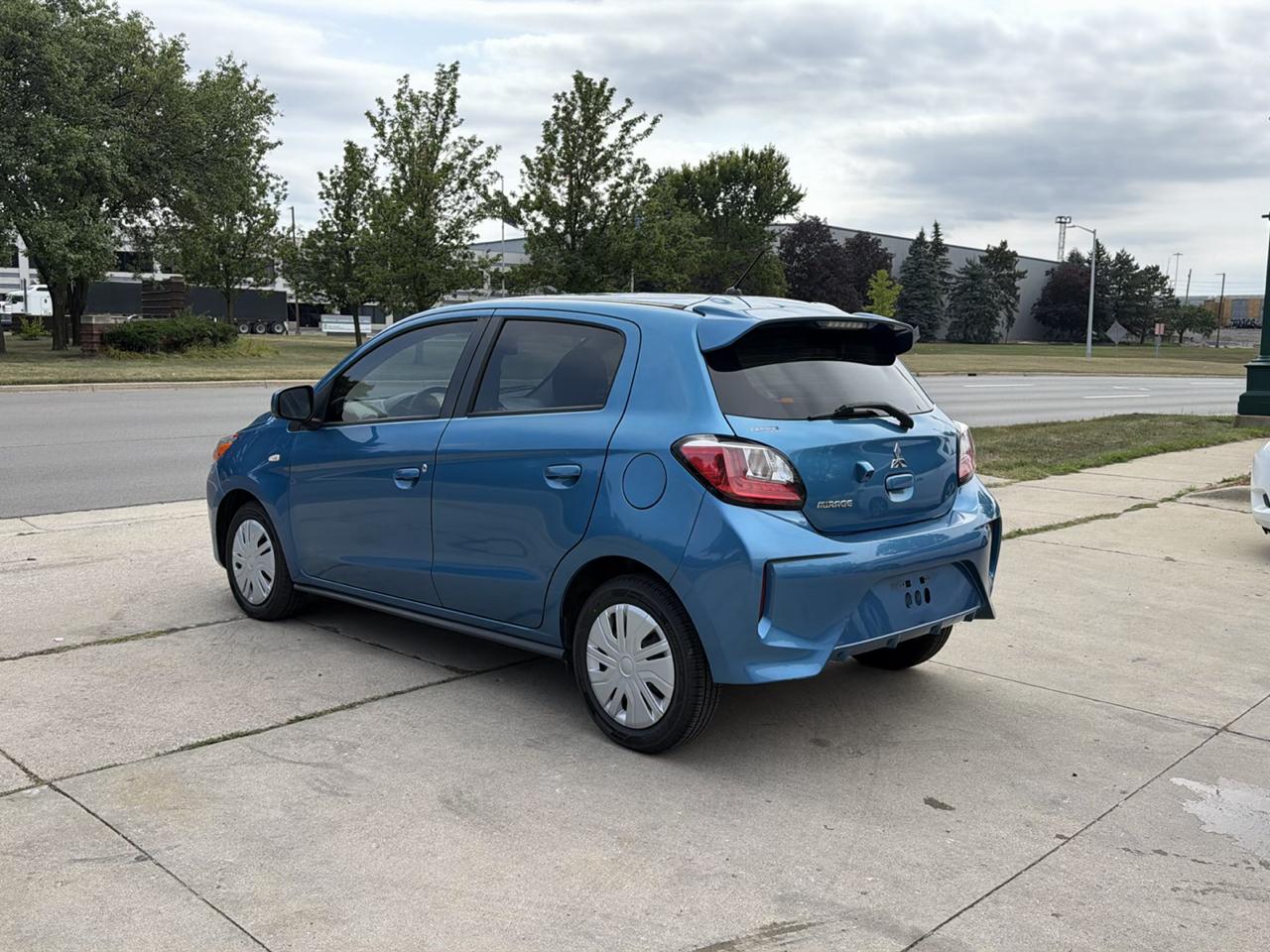 Mitsubishi Mirage Carbonite Edition CVT 2021