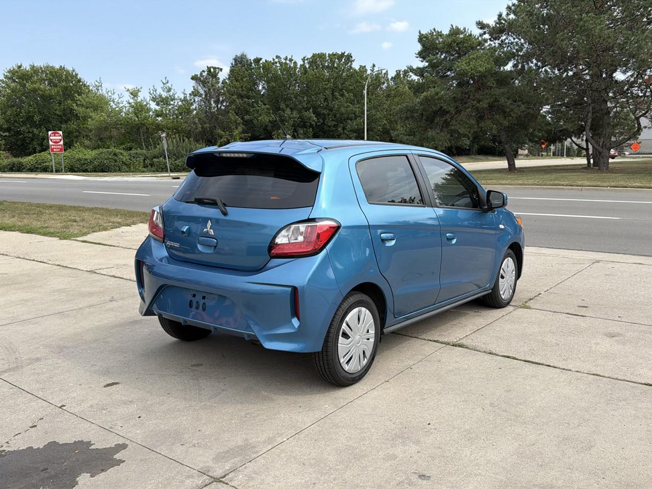 Mitsubishi Mirage Carbonite Edition CVT 2021
