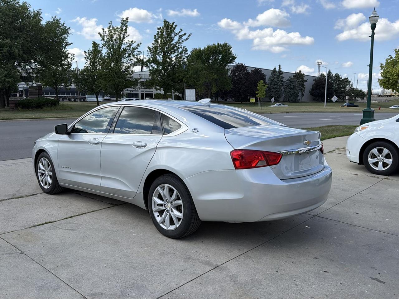 Chevrolet Impala 4dr Sdn LT w/1LT 2017