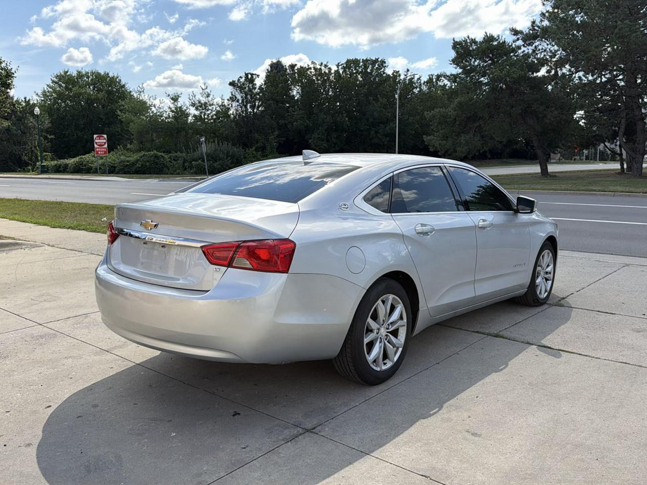 Chevrolet Impala 4dr Sdn LT w/1LT 2017