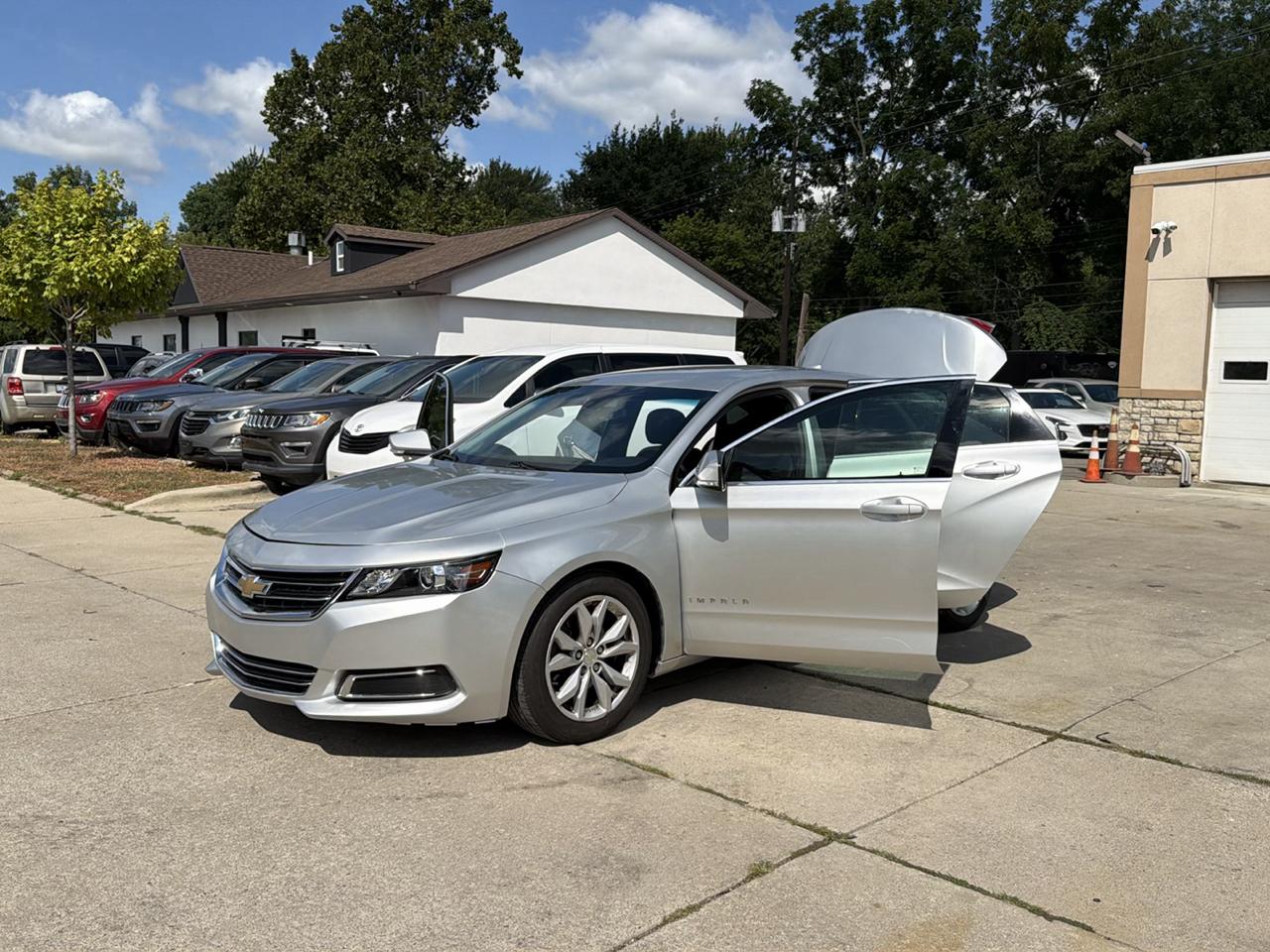 Chevrolet Impala 4dr Sdn LT w/1LT 2017