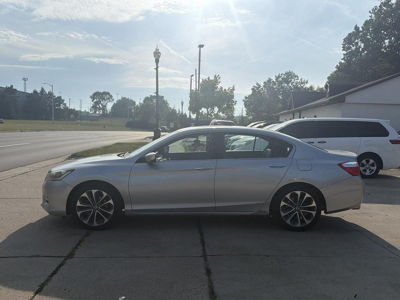 Honda Accord Sedan 4dr I4 CVT Sport 2014
