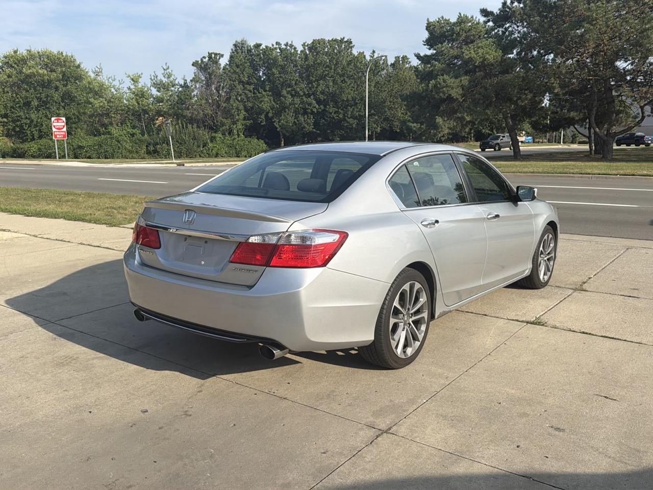 Honda Accord Sedan 4dr I4 CVT Sport 2014