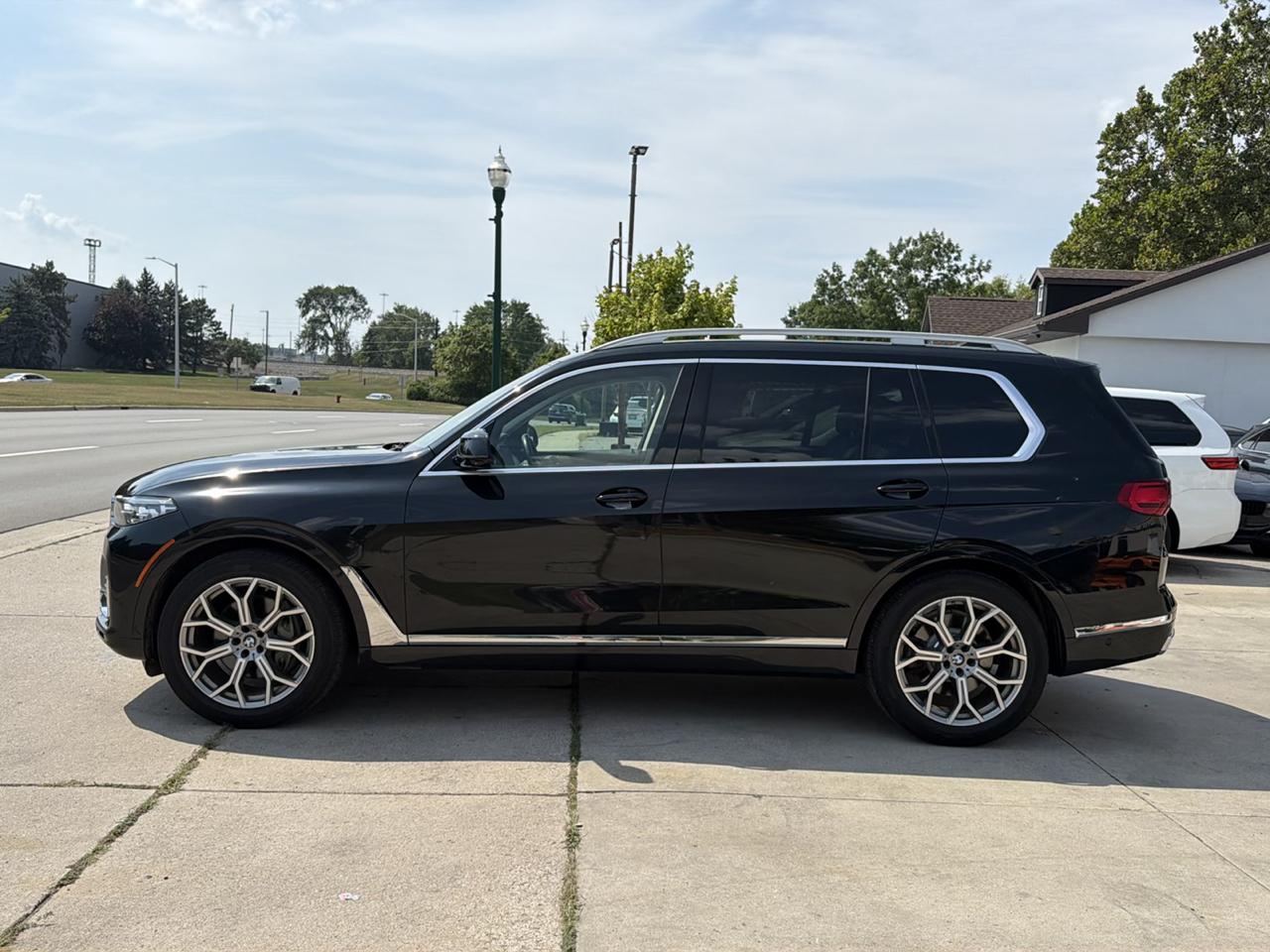 BMW X7 xDrive50i Sports Activity Vehicle 2019