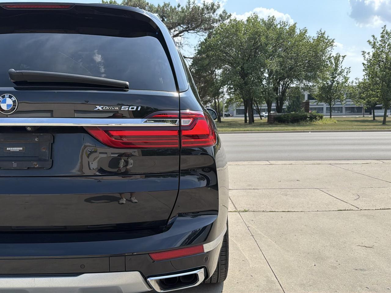 BMW X7 xDrive50i Sports Activity Vehicle 2019