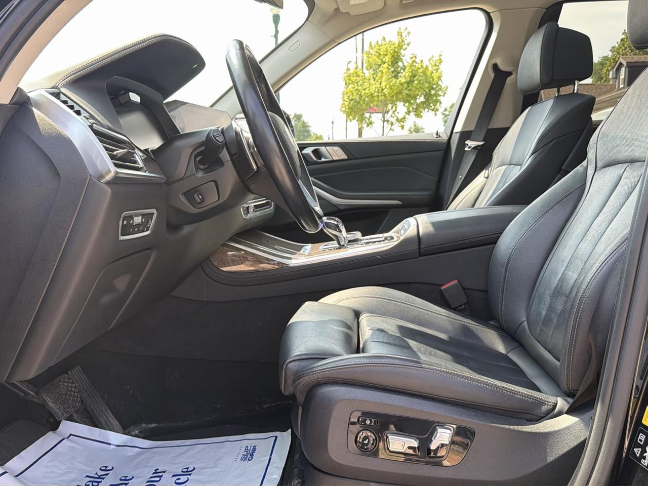 BMW X7 xDrive50i Sports Activity Vehicle 2019