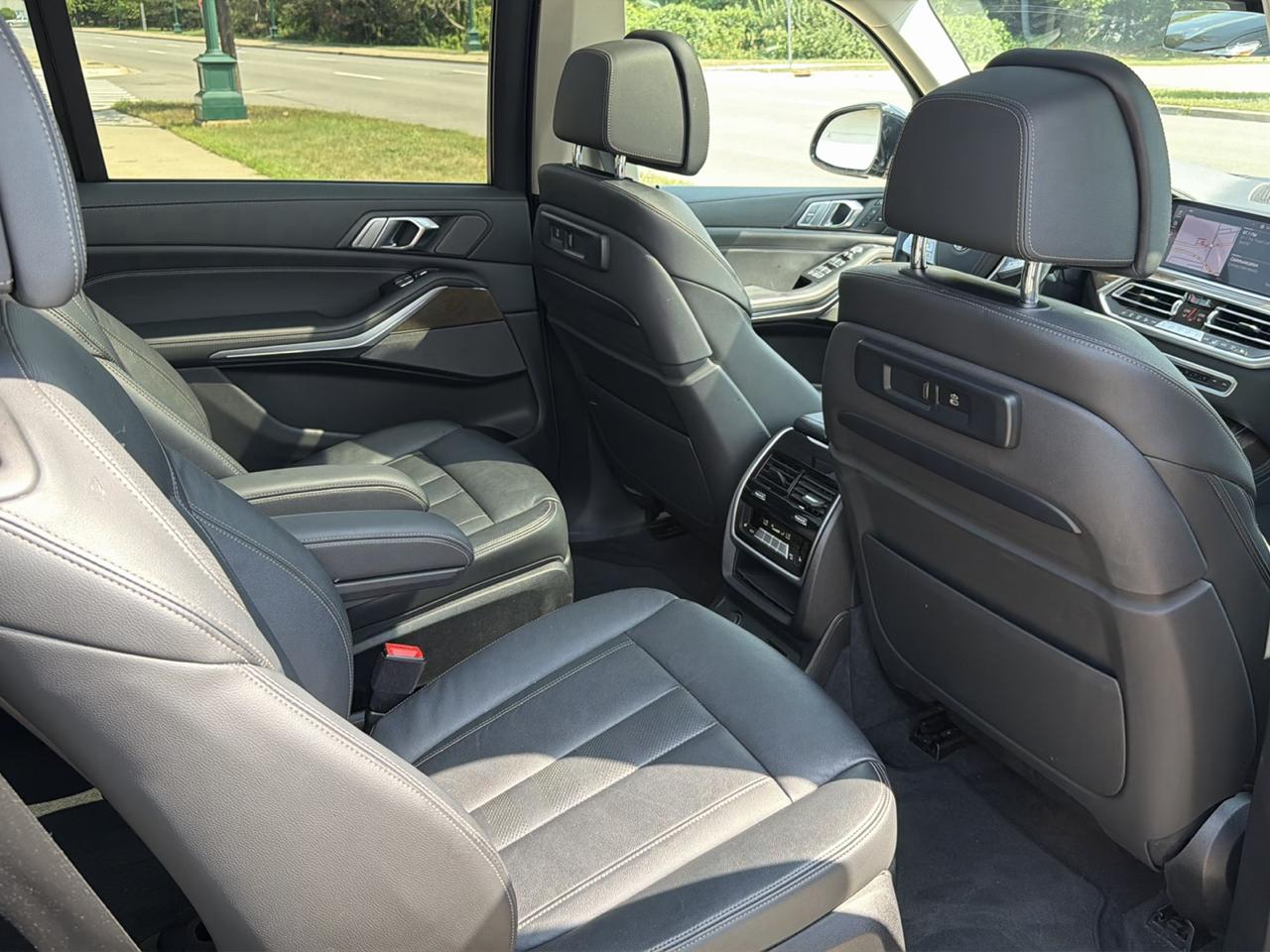 BMW X7 xDrive50i Sports Activity Vehicle 2019