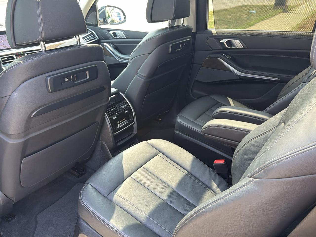 BMW X7 xDrive50i Sports Activity Vehicle 2019