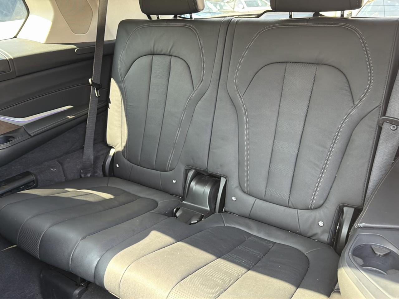 BMW X7 xDrive50i Sports Activity Vehicle 2019
