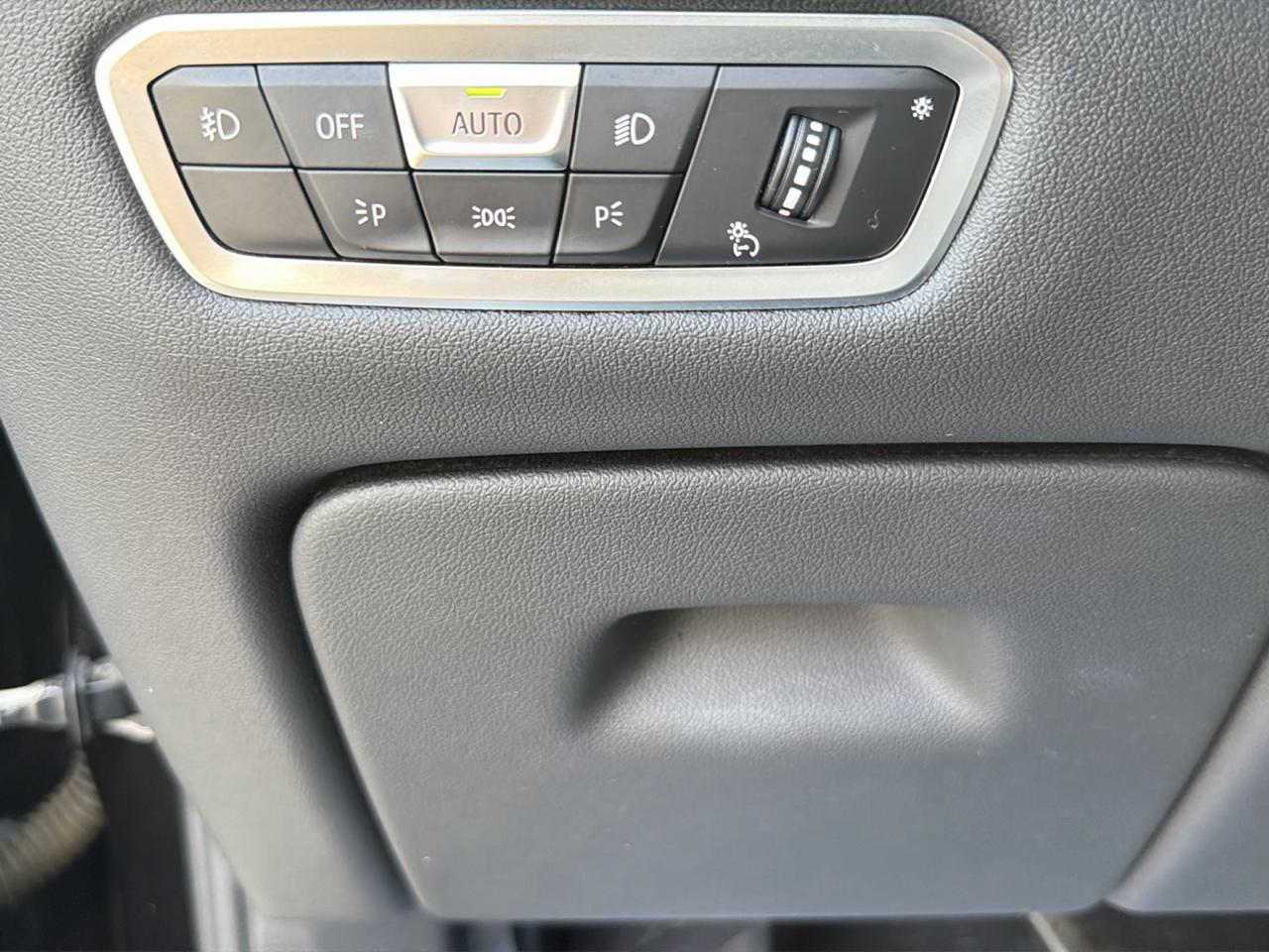 BMW X7 xDrive50i Sports Activity Vehicle 2019
