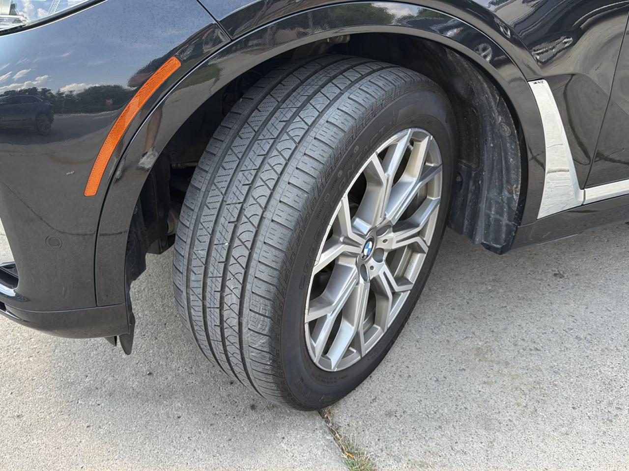 BMW X7 xDrive50i Sports Activity Vehicle 2019