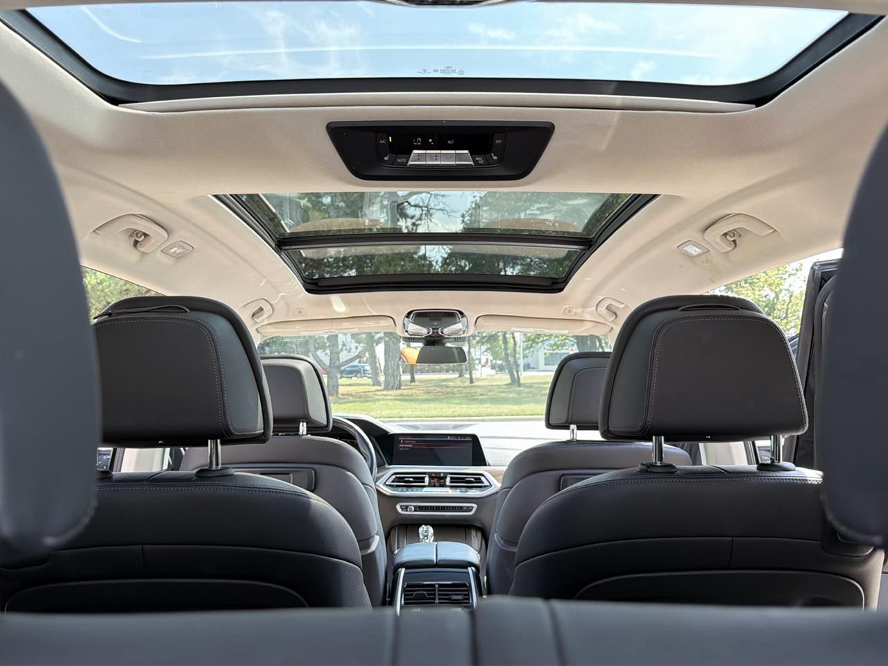 BMW X7 xDrive50i Sports Activity Vehicle 2019