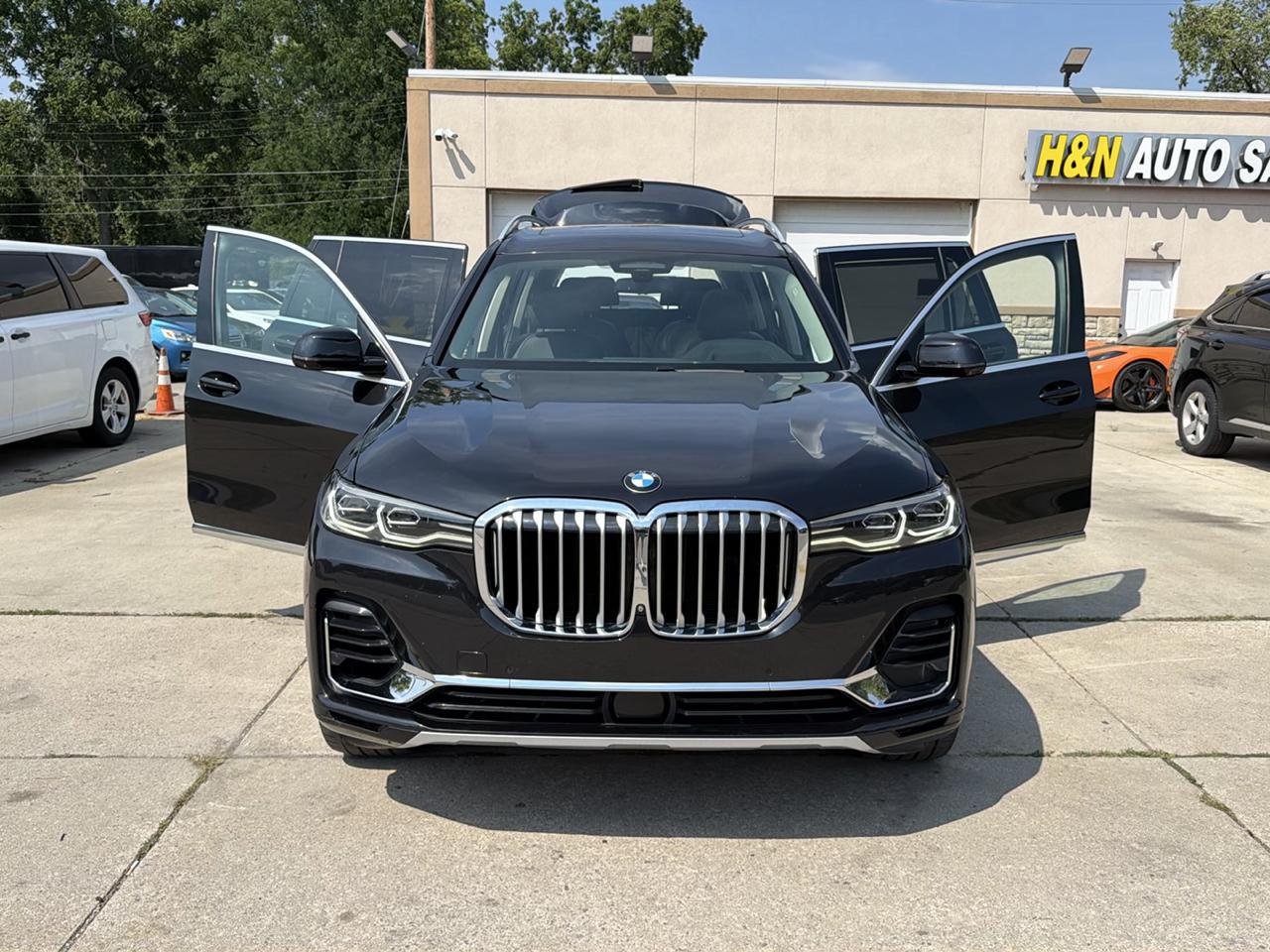 BMW X7 xDrive50i Sports Activity Vehicle 2019