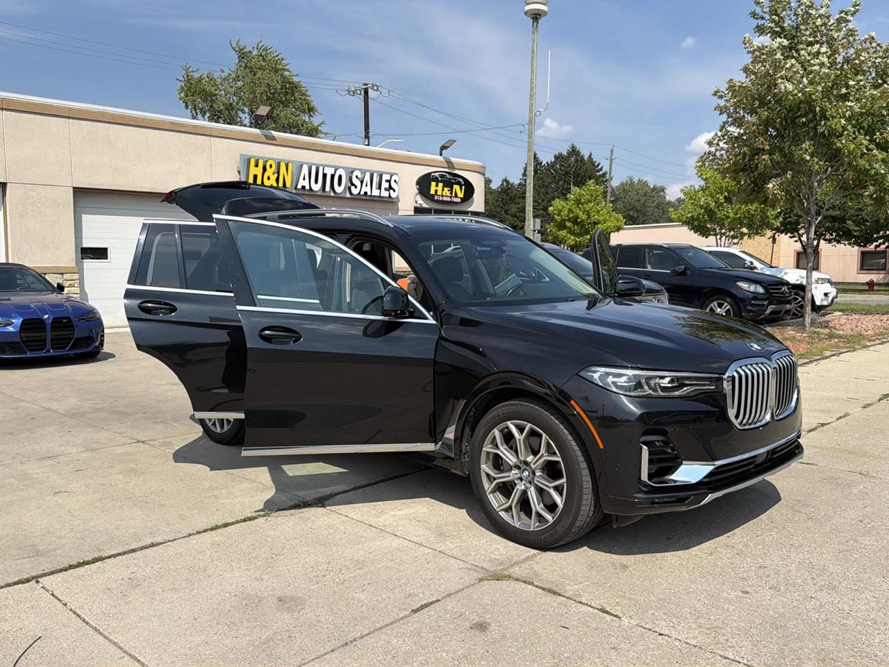 BMW X7 xDrive50i Sports Activity Vehicle 2019