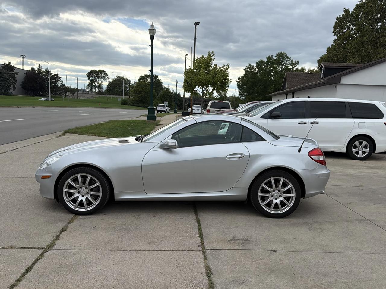 Mercedes-Benz SLK-Class 2dr Roadster 3.5L 2007