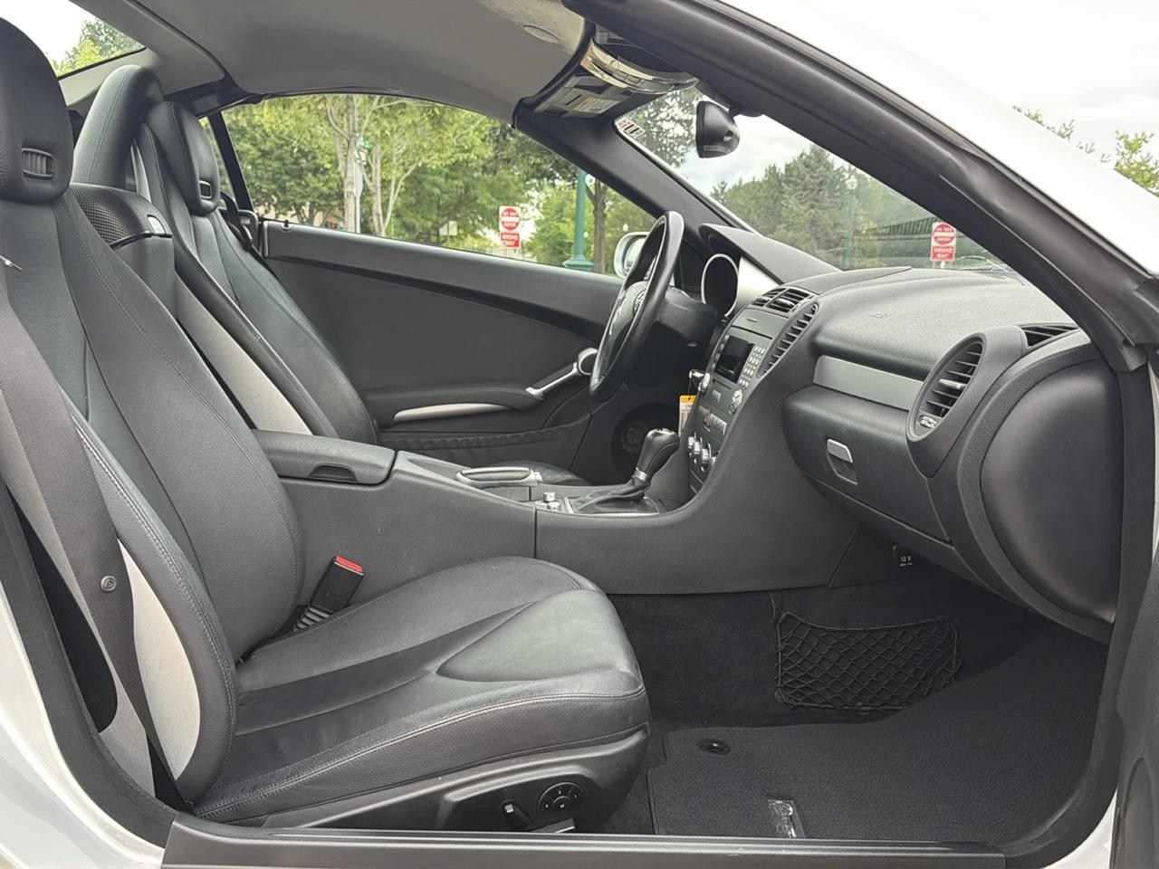 Mercedes-Benz SLK-Class 2dr Roadster 3.5L 2007