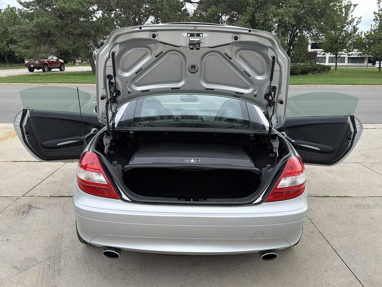 Mercedes-Benz SLK-Class 2dr Roadster 3.5L 2007