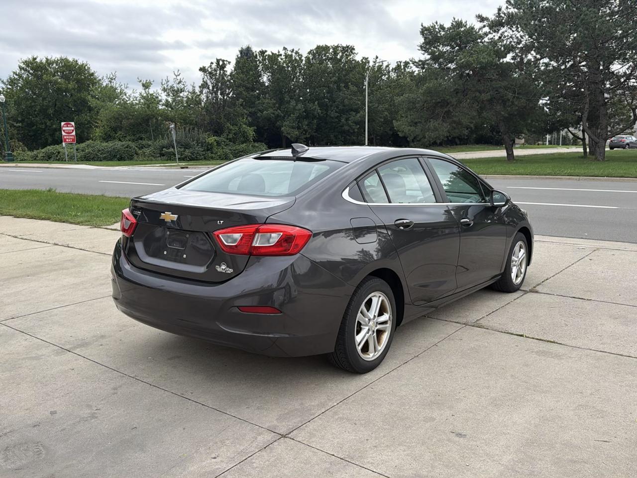 Chevrolet Cruze 4dr Sdn 1.4L LT w/1SD 2017