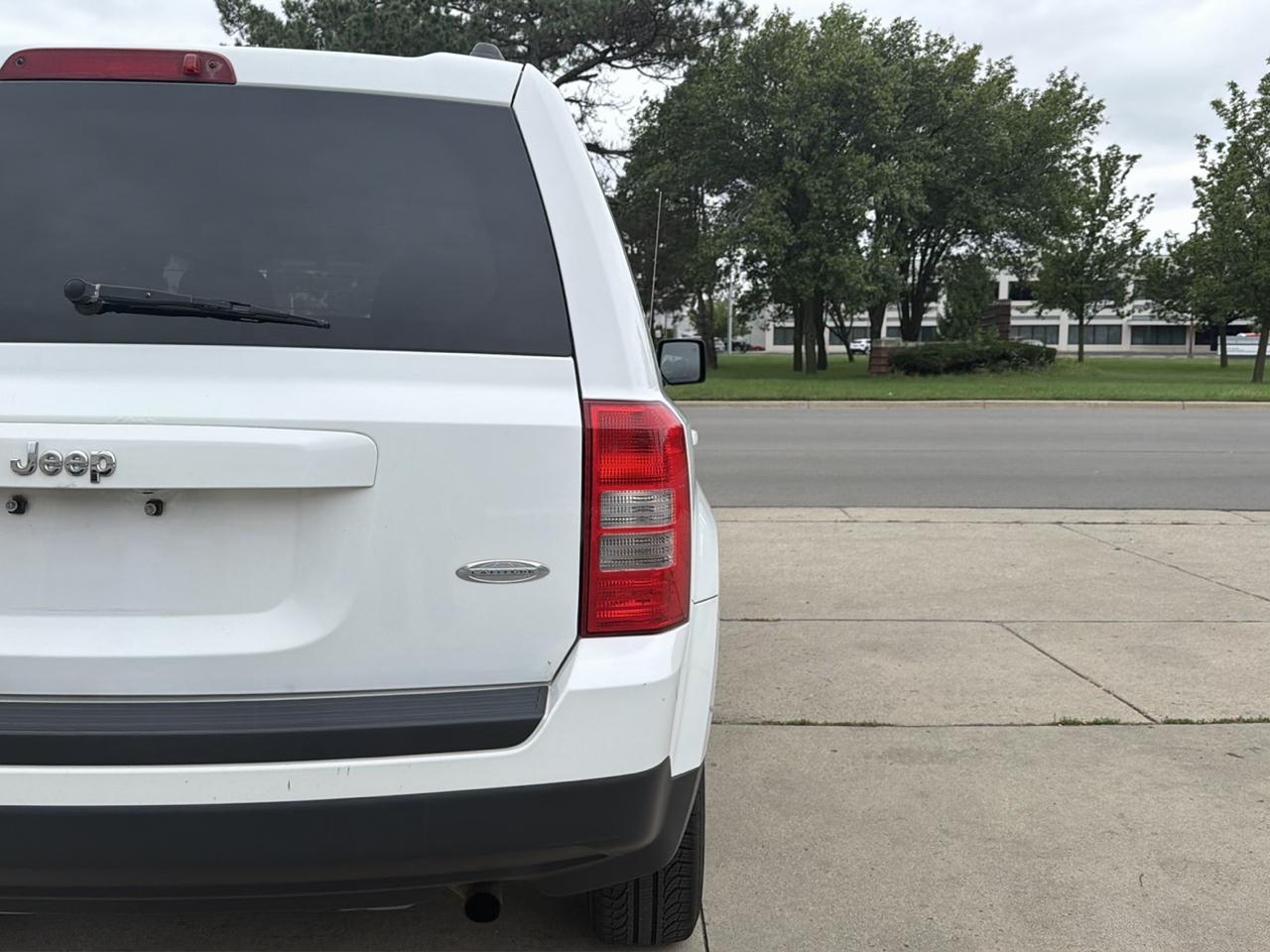 Jeep Patriot FWD 4dr Latitude 2012