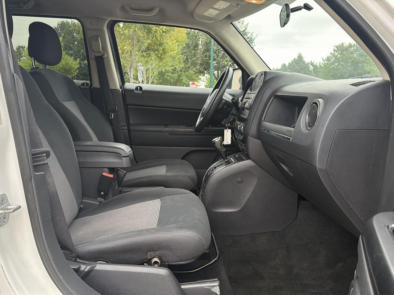 Jeep Patriot FWD 4dr Latitude 2012