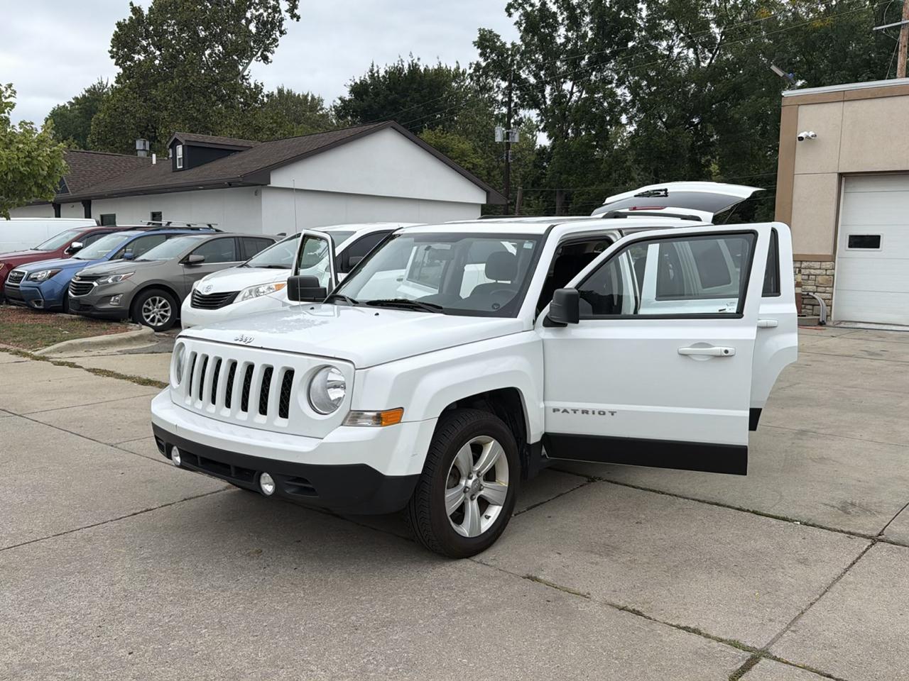 Jeep Patriot FWD 4dr Latitude 2012