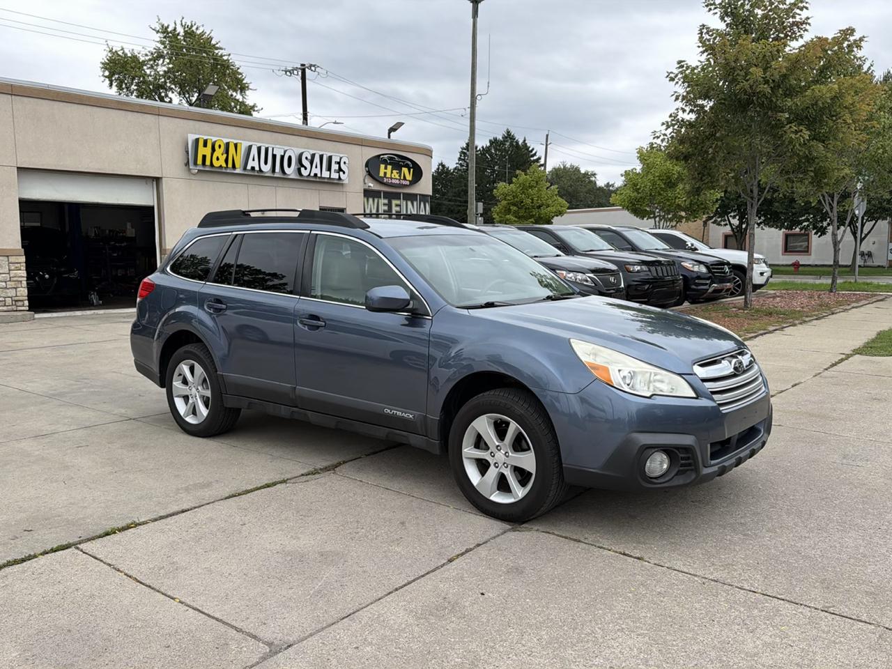 Subaru Outback 4dr Wgn H4 Auto 2.5i Premium 2013