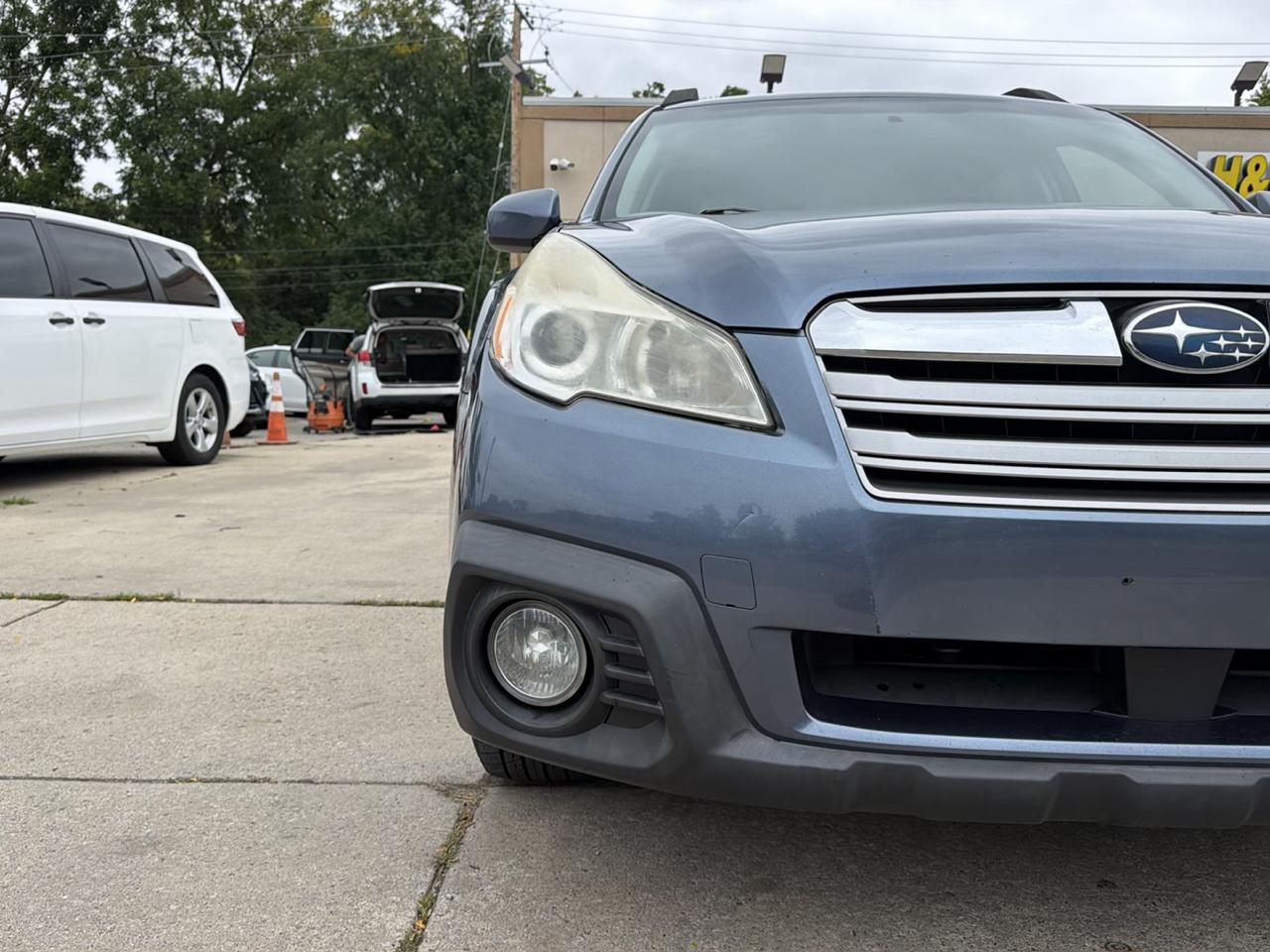 Subaru Outback 4dr Wgn H4 Auto 2.5i Premium 2013