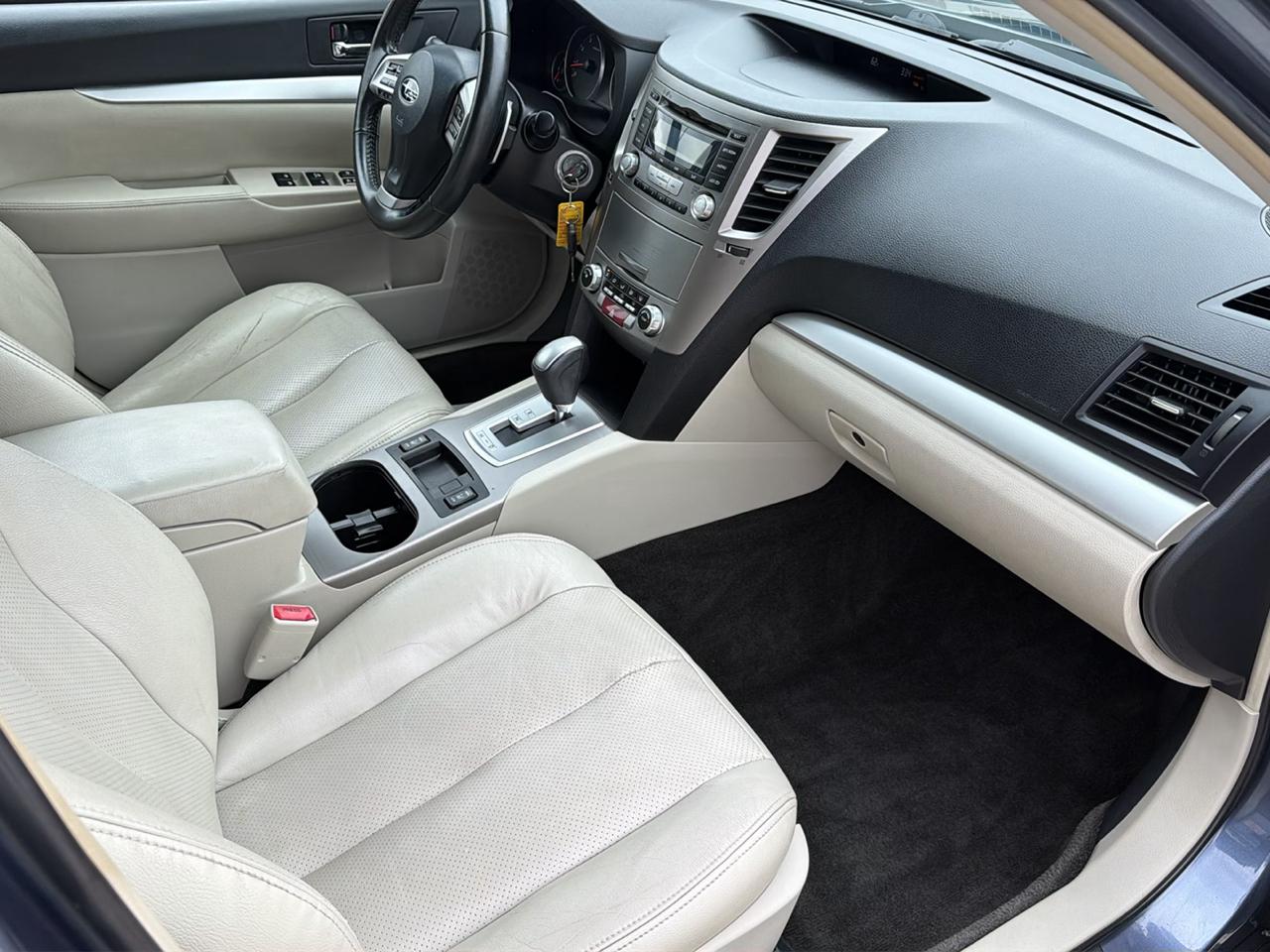 Subaru Outback 4dr Wgn H4 Auto 2.5i Premium 2013