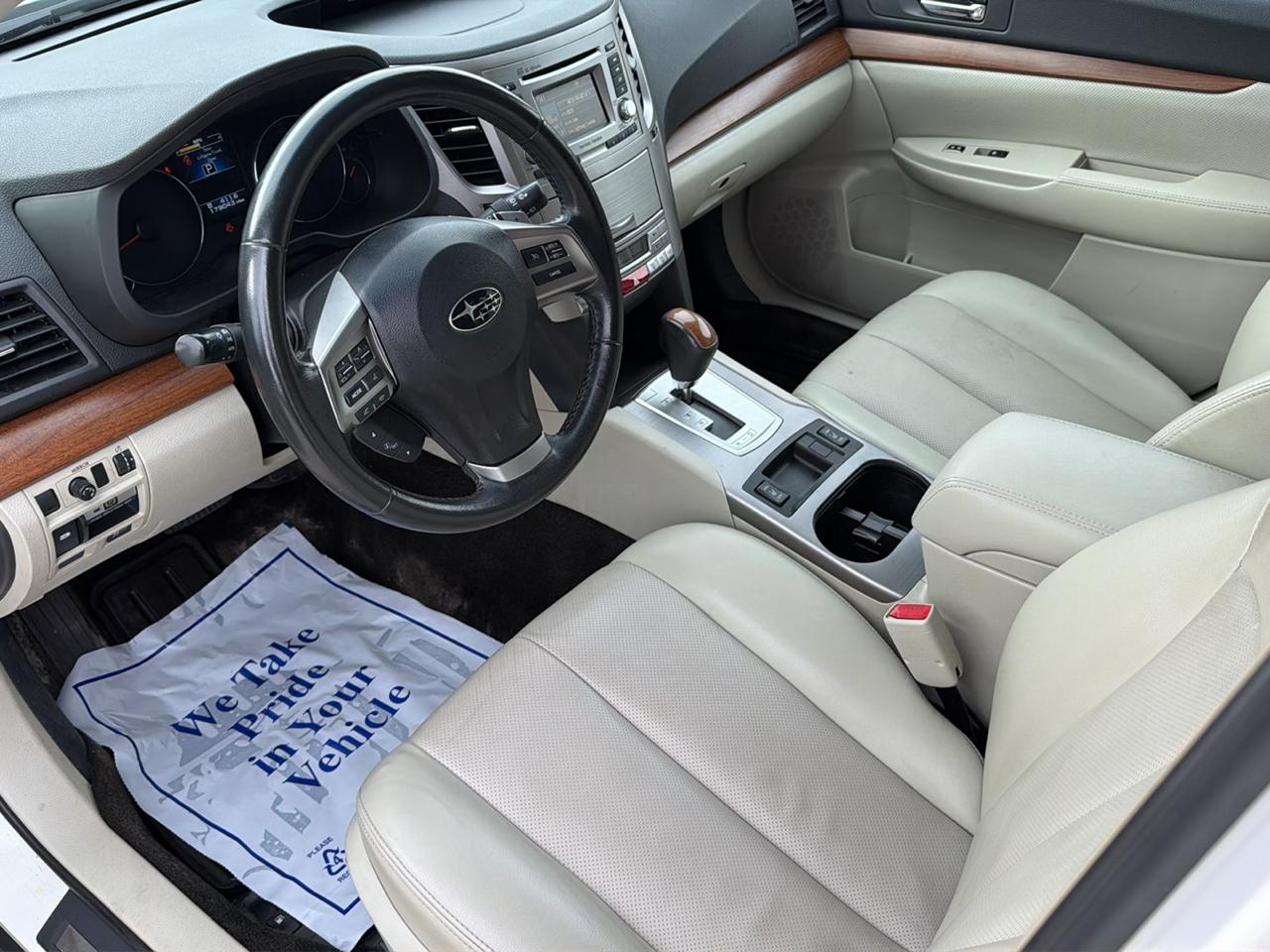 Subaru Outback 4dr Wgn H4 Auto 2.5i Limited 2014