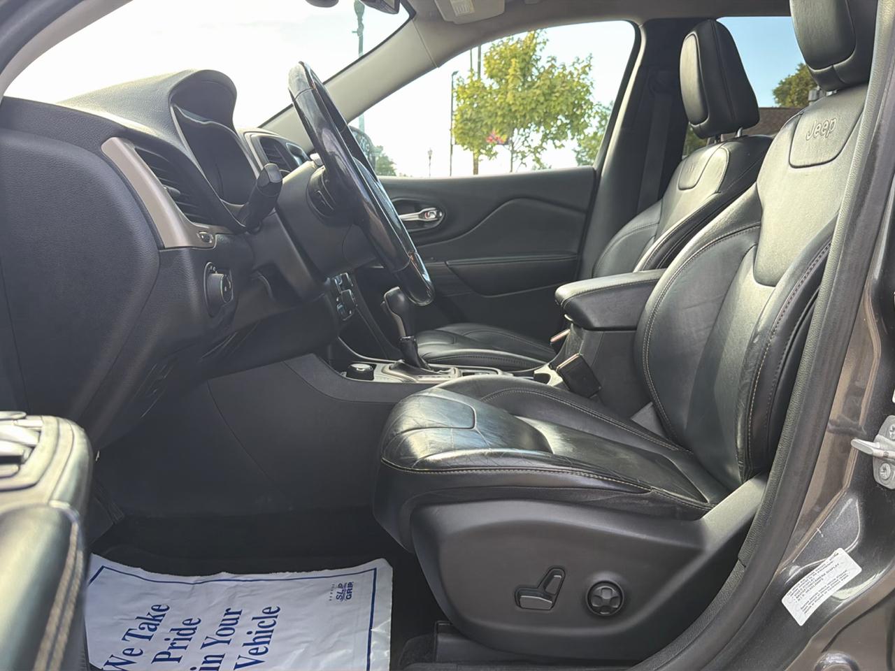 Jeep Cherokee 4WD 4dr Limited 2016