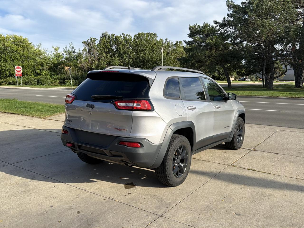 Jeep Cherokee 4WD 4dr Trailhawk 2016