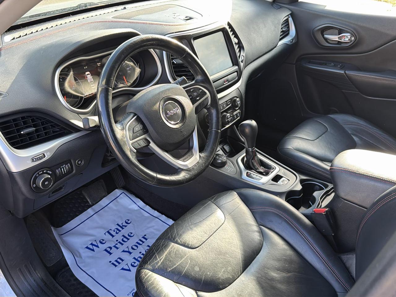 Jeep Cherokee 4WD 4dr Trailhawk 2016