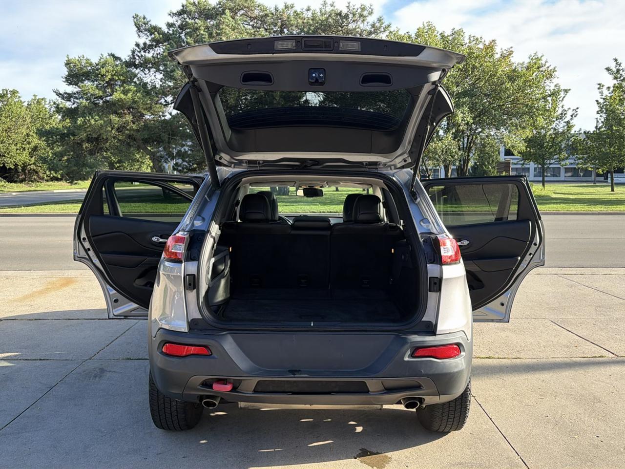 Jeep Cherokee 4WD 4dr Trailhawk 2016