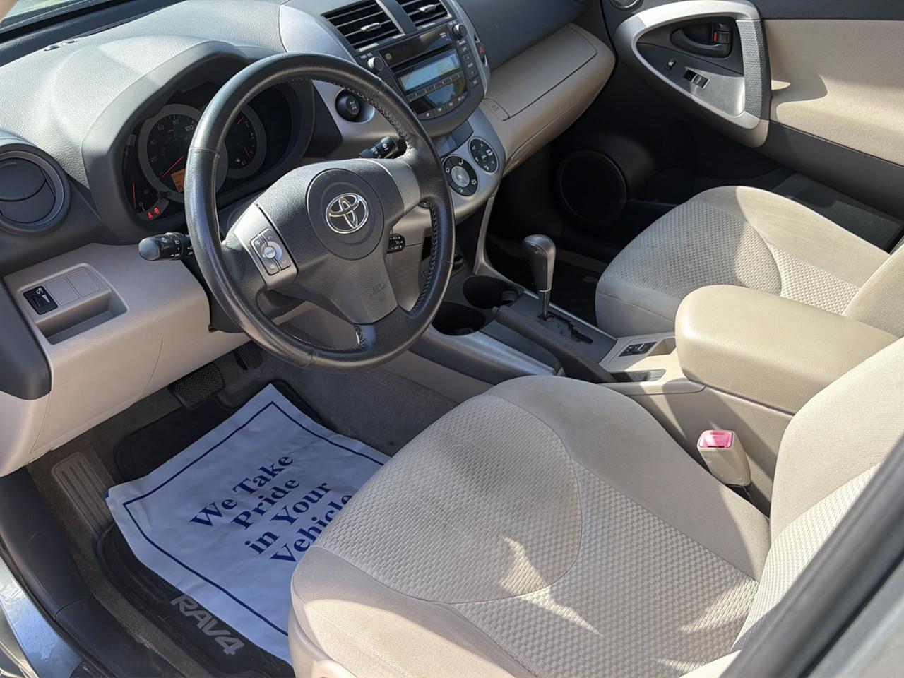 Toyota RAV4 4dr Limited 4-cyl 4WD (Natl) 2006