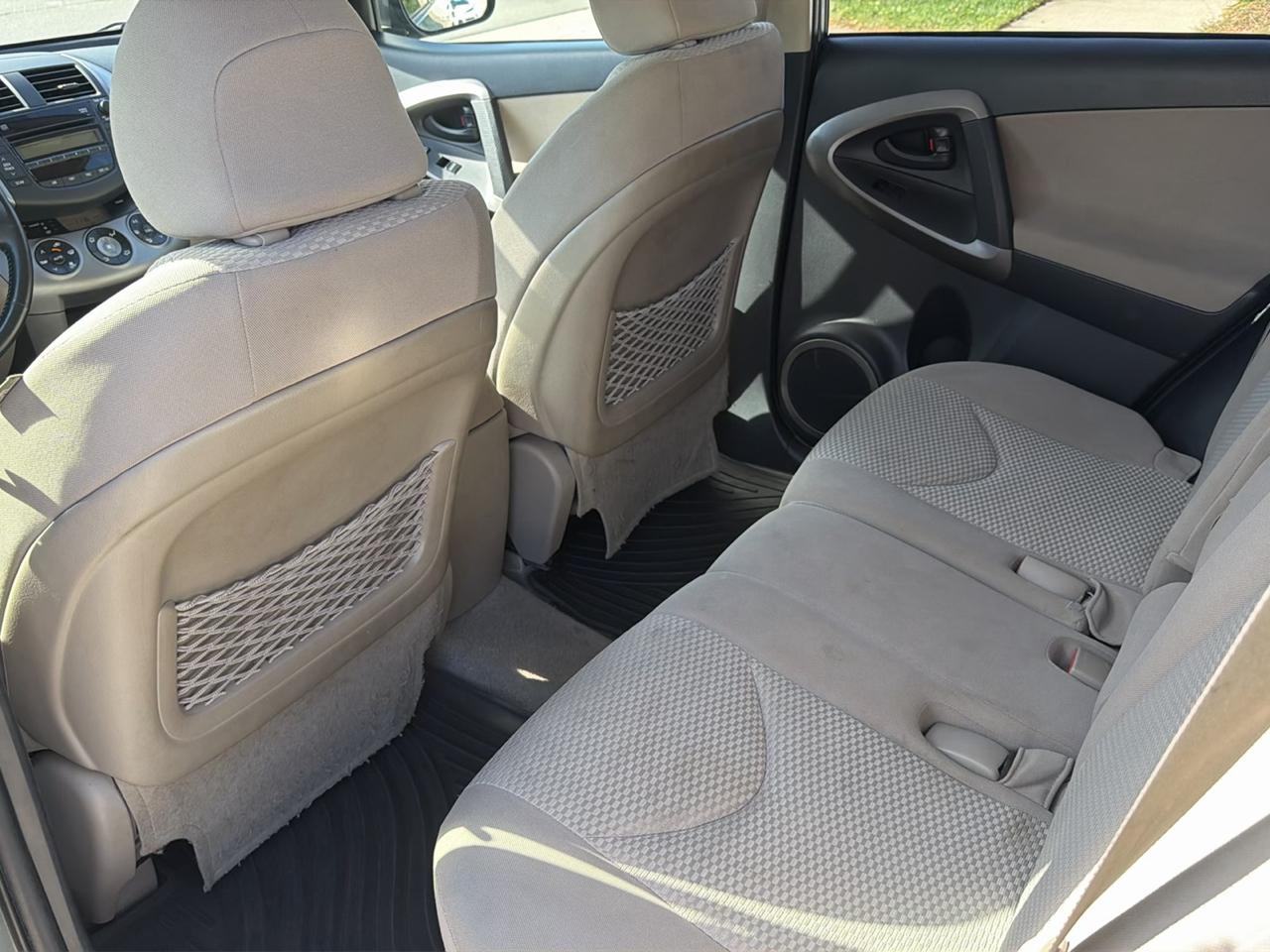 Toyota RAV4 4dr Limited 4-cyl 4WD (Natl) 2006