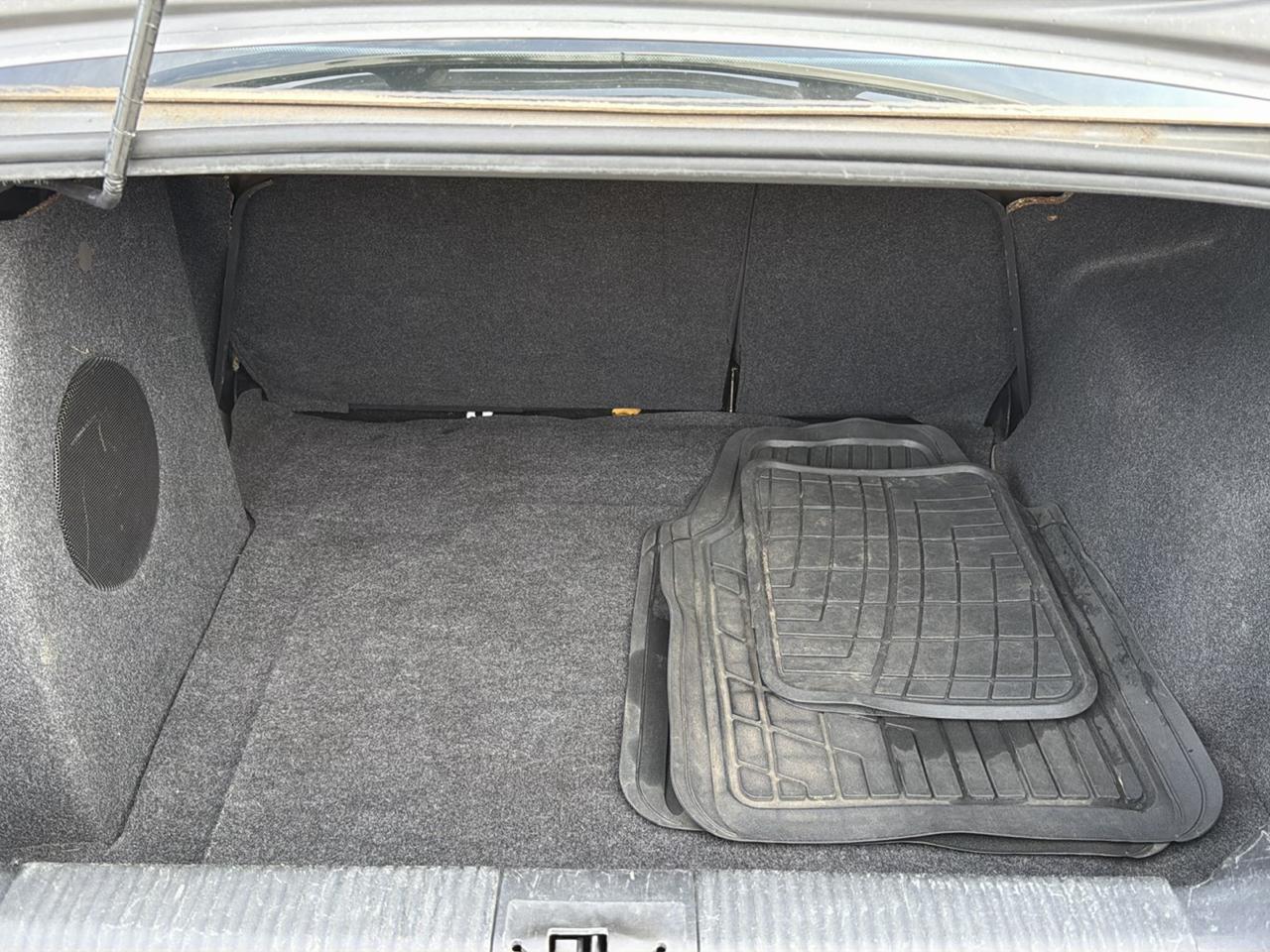 Ford Focus 4dr Sdn SES 2010